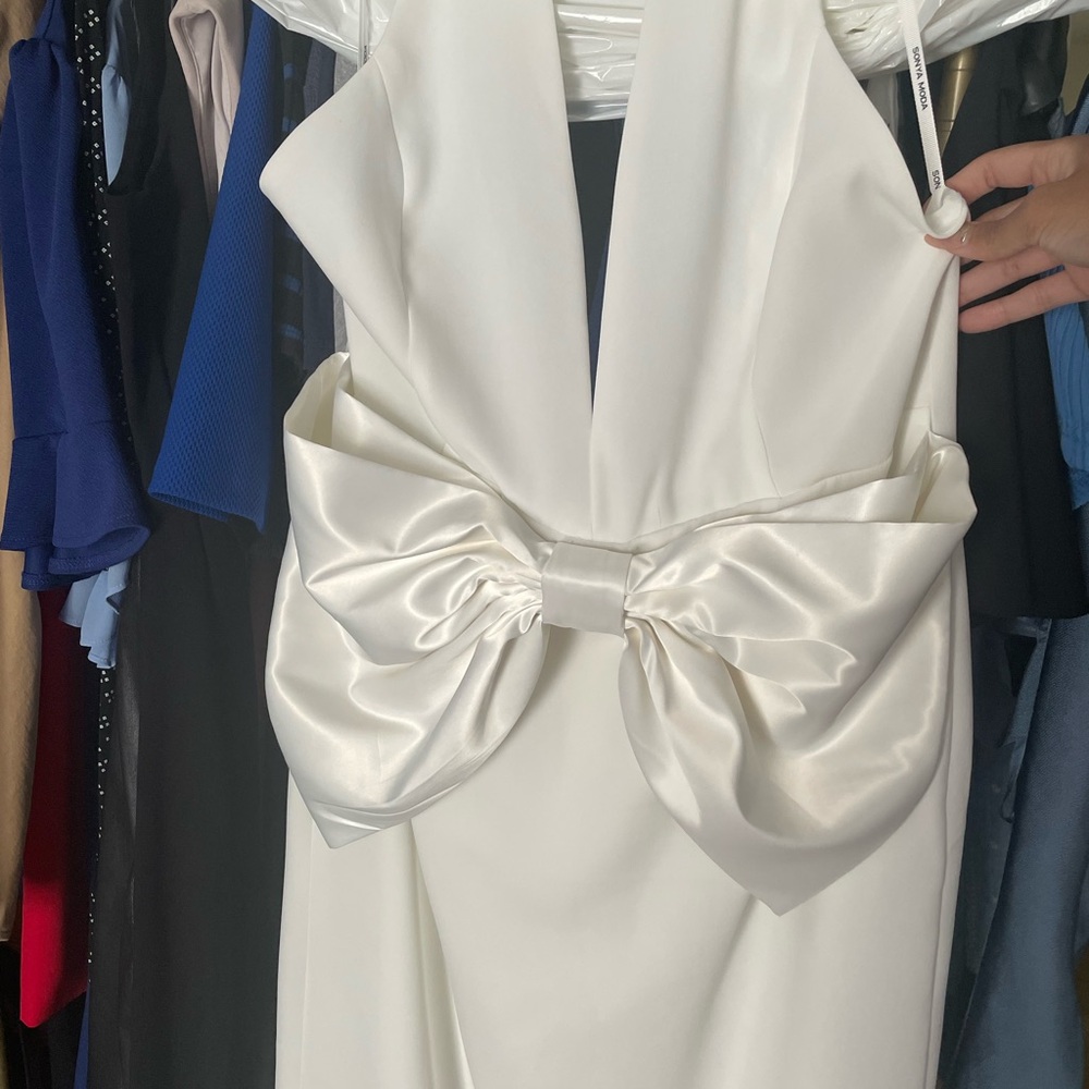 White Backless Cocktail Dress - Picture 3 of 6